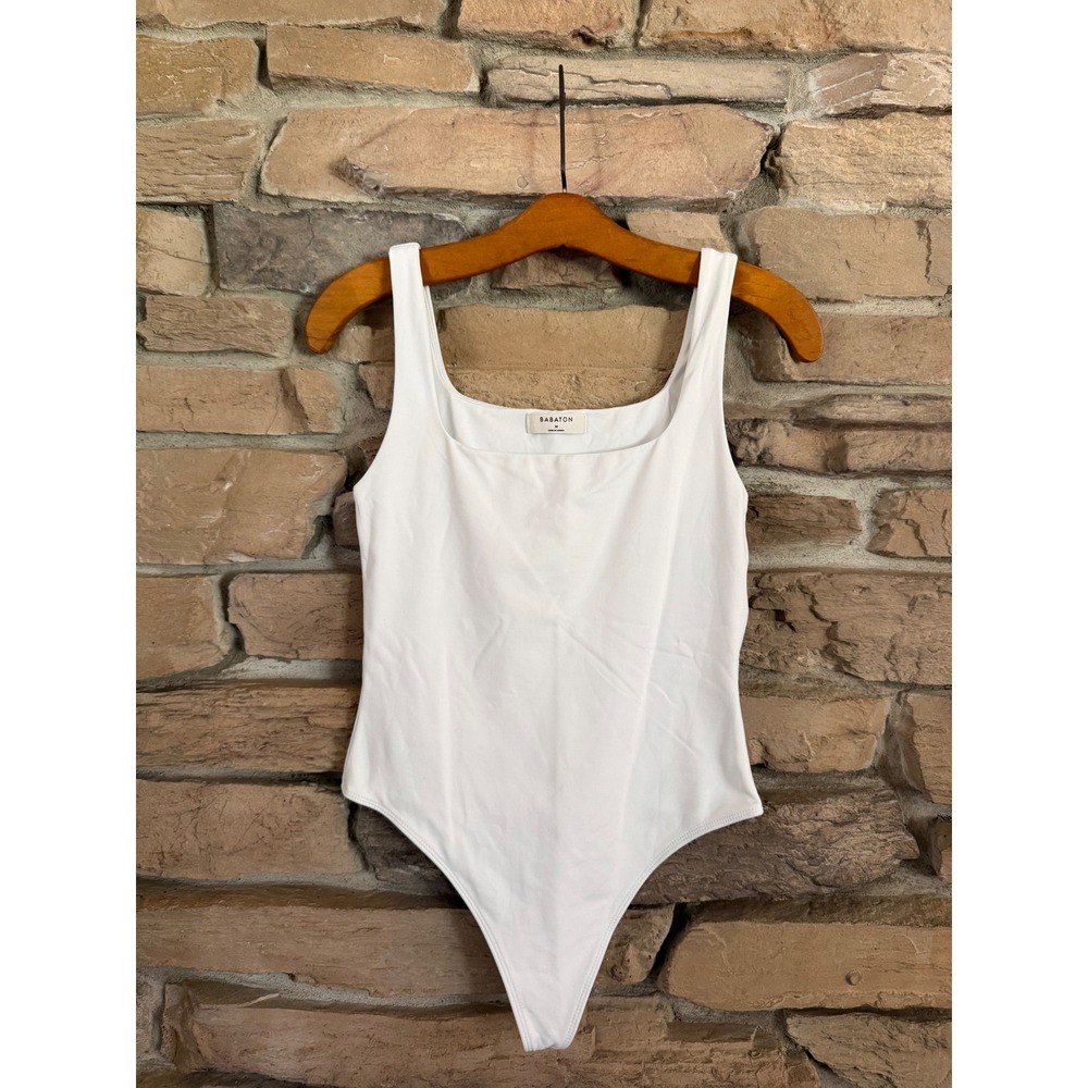 Babaton Aritzia White Square Neck Thong Bodysuit Medium 69983 Sleeveless Slim